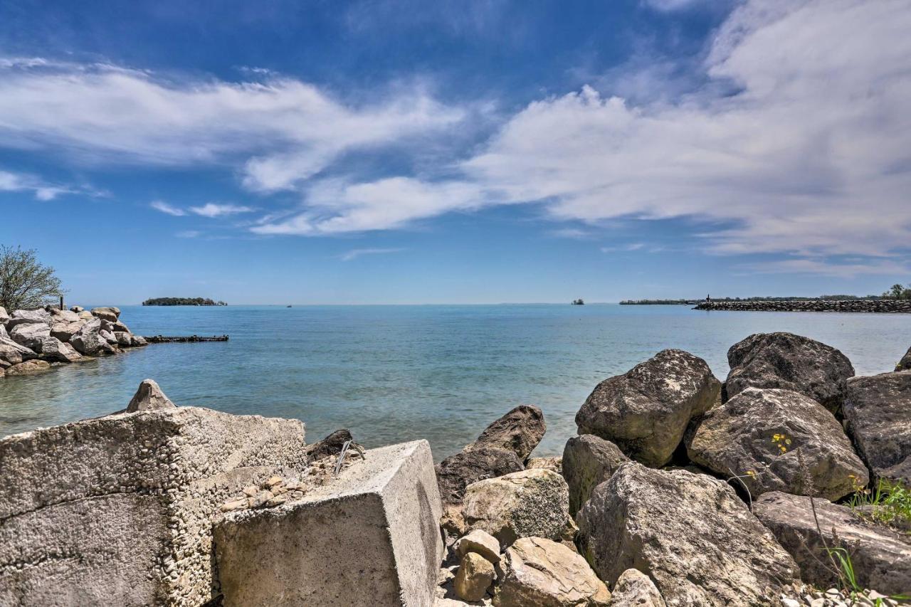 Cozy Lakefront Middle Bass Retreat With Balcony Put-in-Bay Esterno foto
