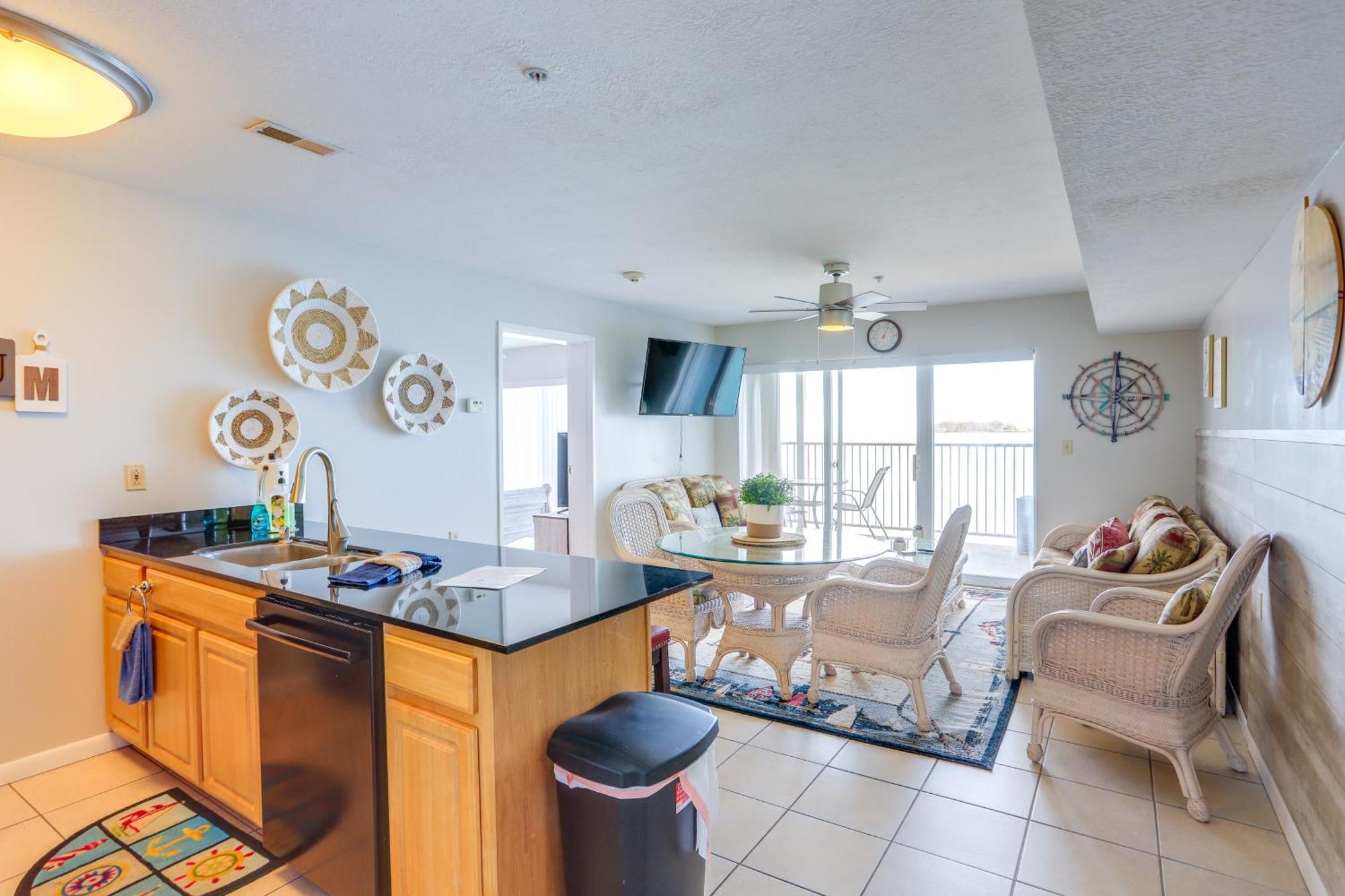 Cozy Lakefront Middle Bass Retreat With Balcony Put-in-Bay Esterno foto
