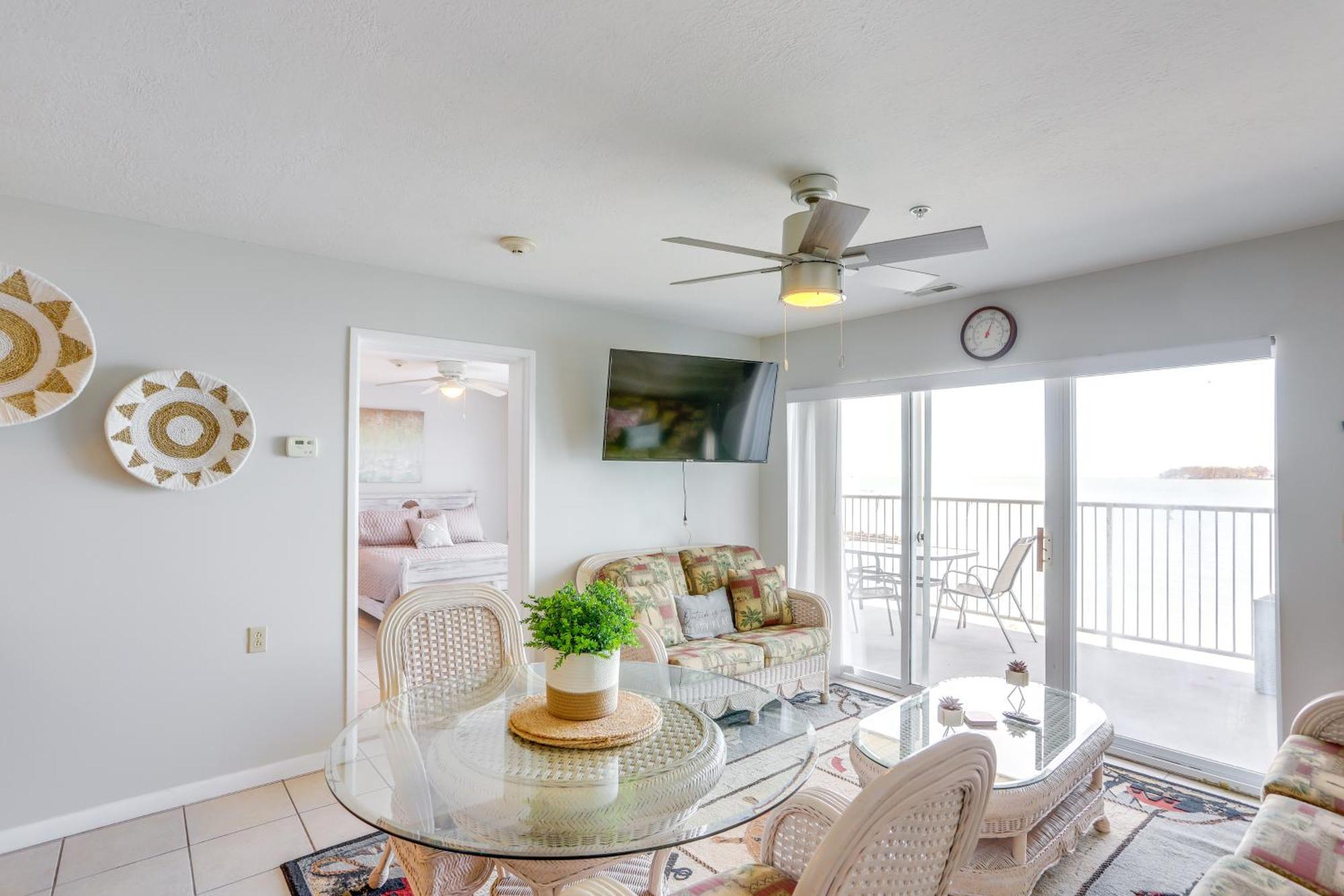 Cozy Lakefront Middle Bass Retreat With Balcony Put-in-Bay Esterno foto